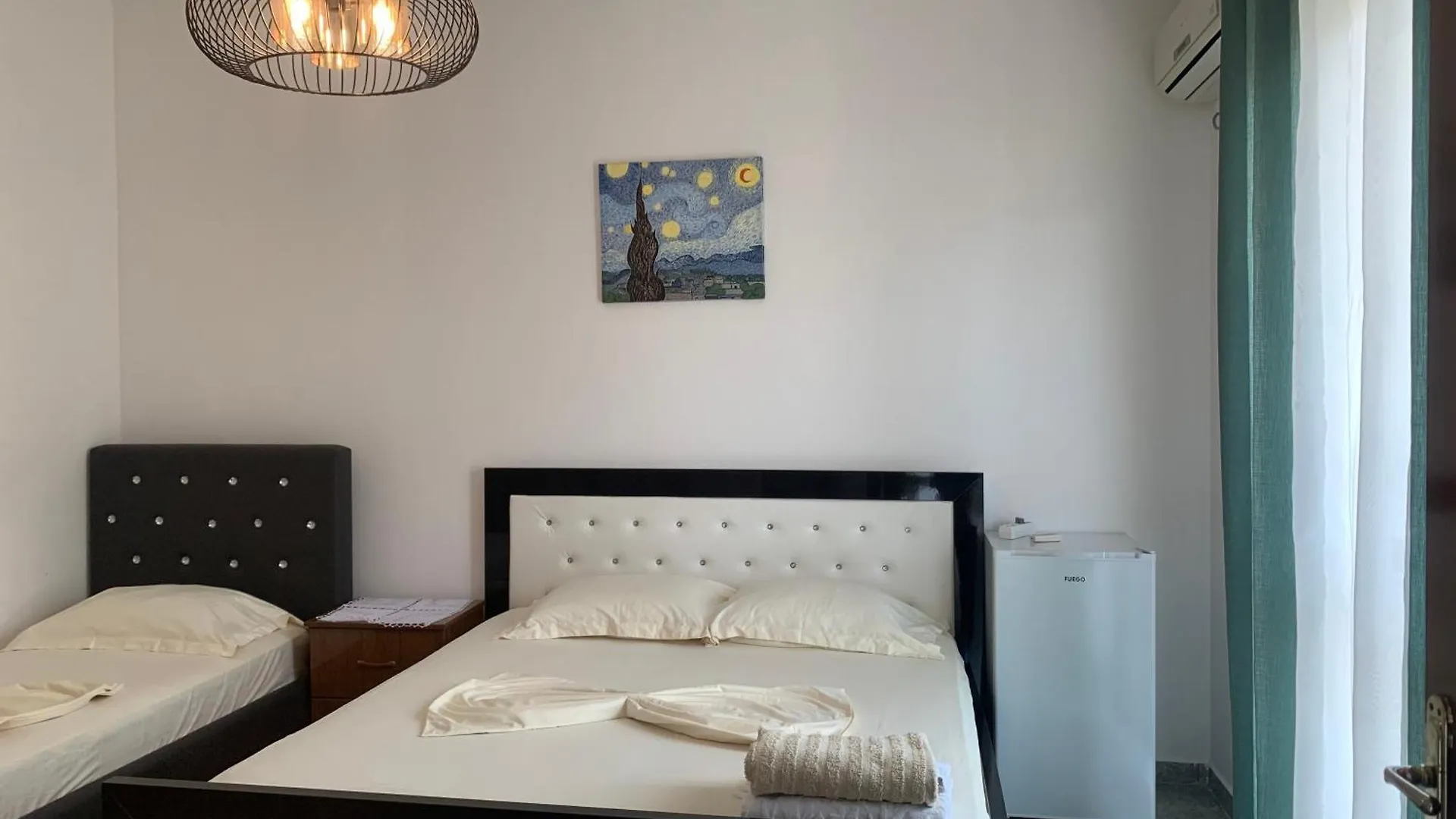 Serenade Beach Durrës Pensjonat
