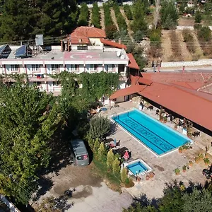Dort Mevsim 3*, Pamukkale Turquía